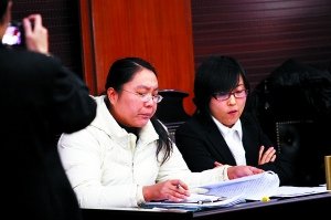 乘客与出租司机生当街追打被撞身亡(图)