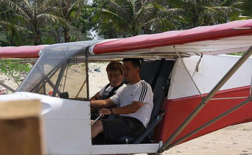 拥有私人飞机的十位大腕明星(图) - 哥们干杯!的日志 - 网易博客 - 心灵的舞者 - 心灵的舞者 拥有私人飞机的十位大腕明星(图) - 哥们干杯!的日志 - 网易博客 - 心灵的舞者 - 心灵的舞者