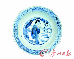 昨日出水的青花仕女盘