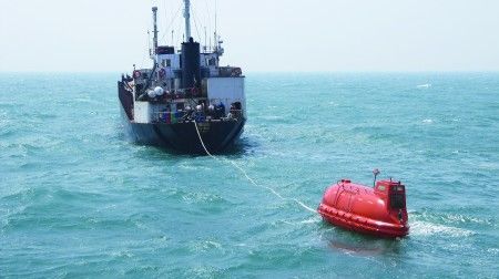 两艘万吨货轮在威海相撞 船员全部获救