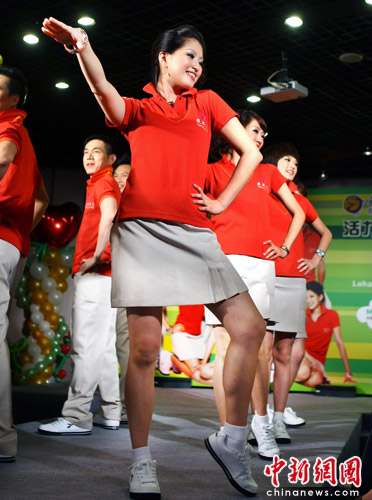 活力四射的空姐